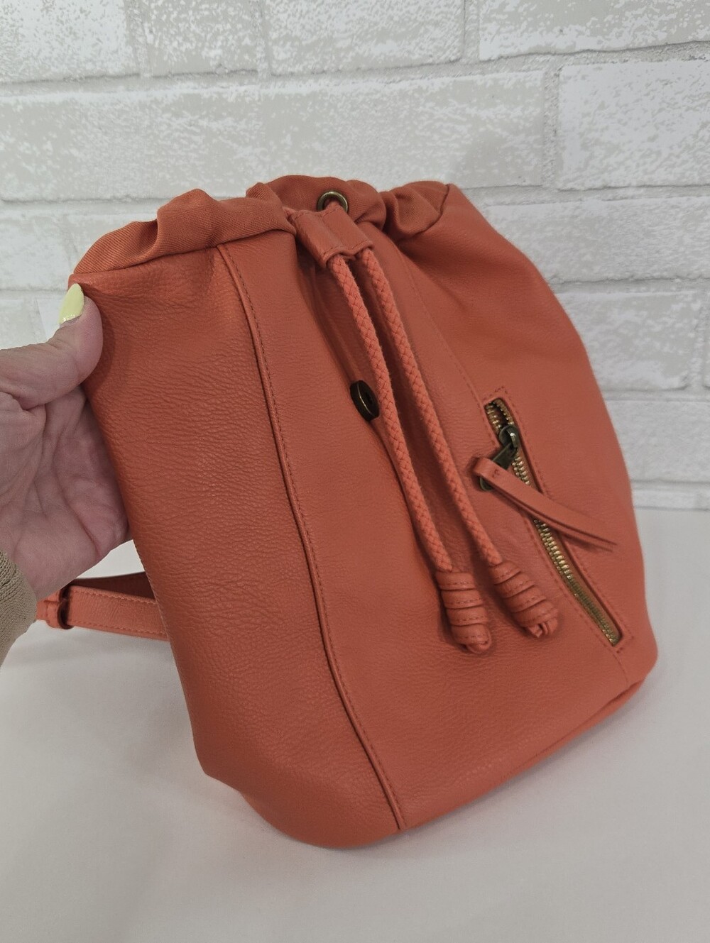 Universal Thread like new mini backpack - Picture 8 of 14